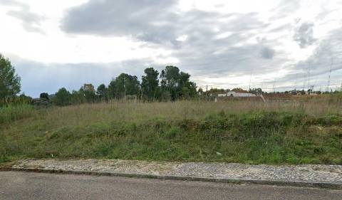 Terreno urbano 707m² - Santarém