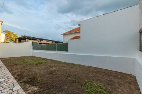 Moradia T3 para Arrendamento | Quinta do Conde