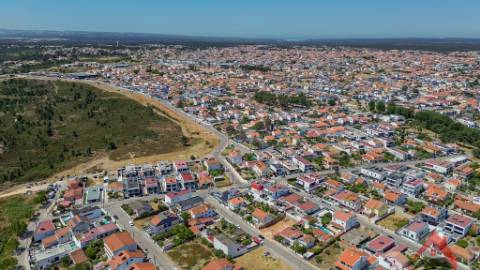 Moradia Térrea T1 Seminova - Conforto e Qualidade de Vida