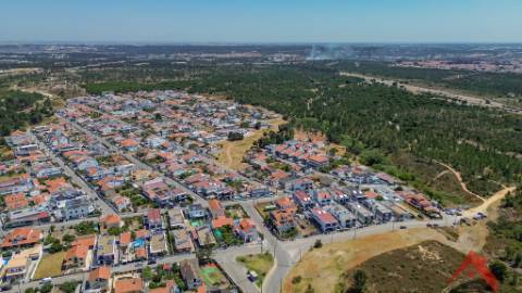 Moradia Térrea T1 Seminova - Conforto e Qualidade de Vida