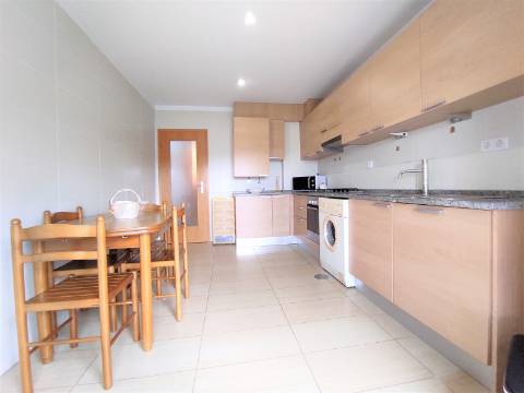 Quarto para arrendamento em São Martinho do Bispo