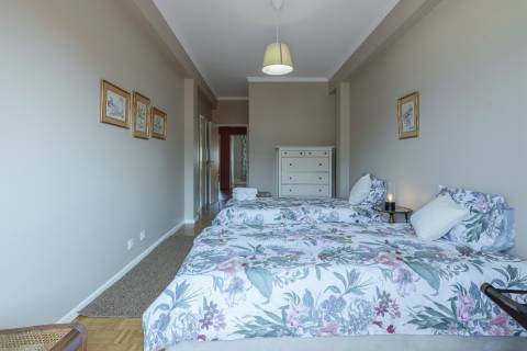 Apartamento T3, com vista mar, na Figueira da Foz