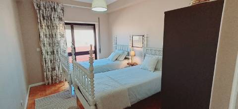 Apartamento T3, com vista mar, na Figueira da Foz