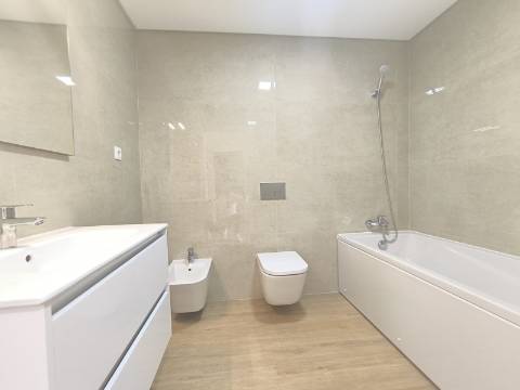 Apartamento T3 dúplex em Condeixa