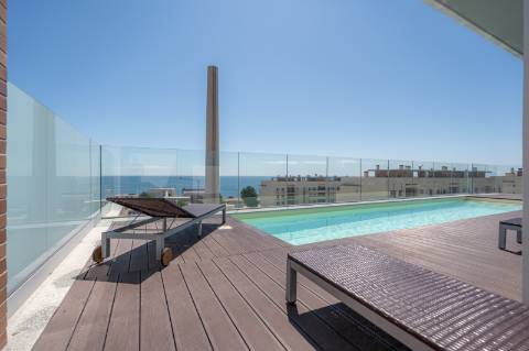 Apartamento T4, com vista mar, na Figueira da Foz