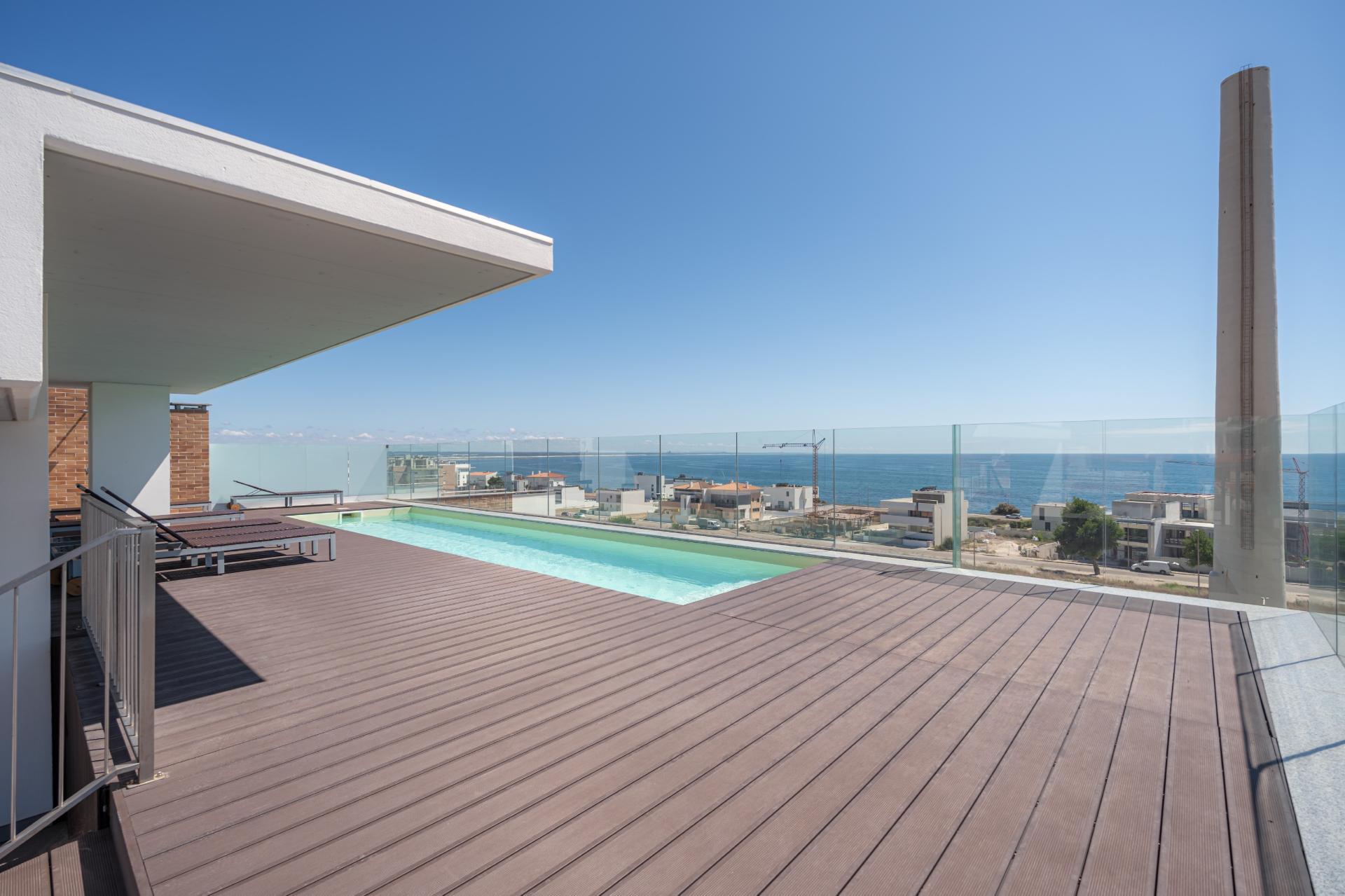 Apartamento T4, com vista mar, na Figueira da Foz