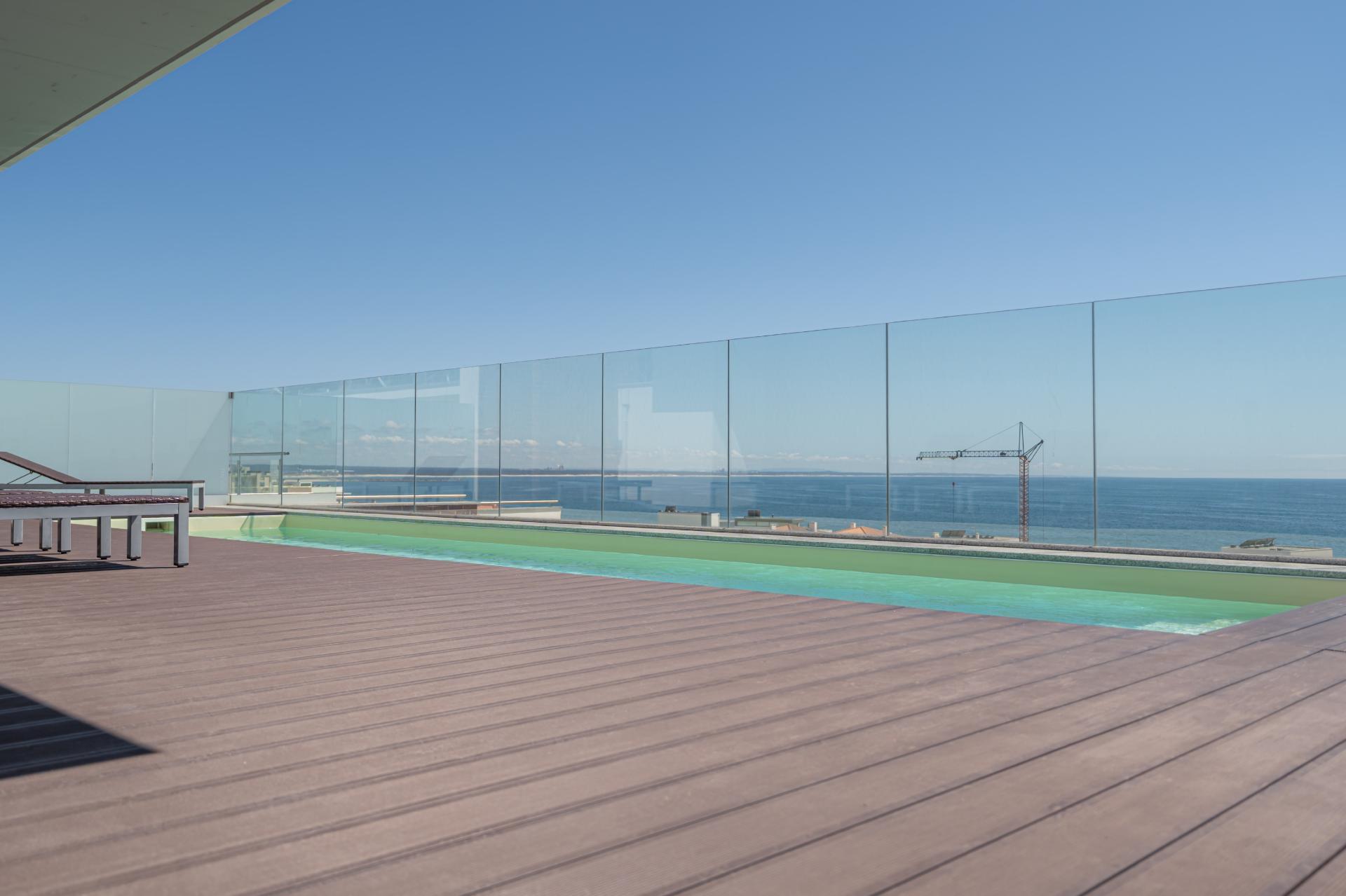 Apartamento T4, com vista mar, na Figueira da Foz