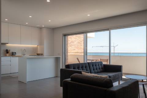 Apartamento T4, com vista mar, na Figueira da Foz