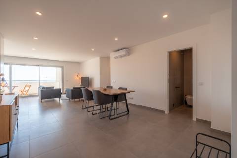 Apartamento T4, com vista mar, na Figueira da Foz