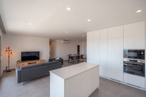 Apartamento T4, com vista mar, na Figueira da Foz