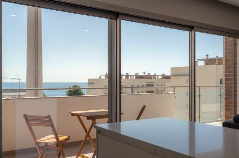 Apartamento T4, com vista mar, na Figueira da Foz