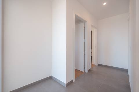 Apartamento T4, com vista mar, na Figueira da Foz