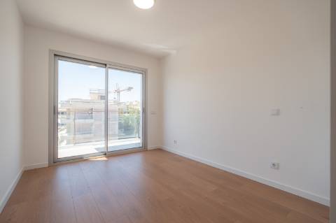 Apartamento T4, com vista mar, na Figueira da Foz