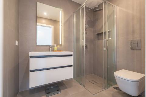 Apartamento T4, com vista mar, na Figueira da Foz