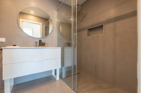 Apartamento T4, com vista mar, na Figueira da Foz