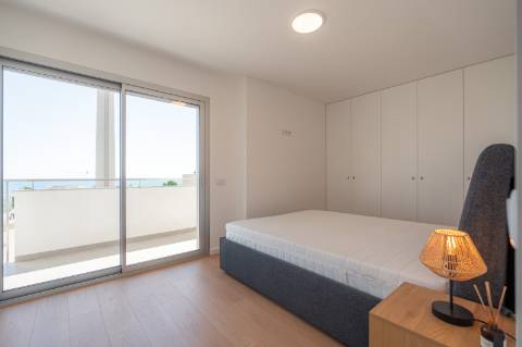Apartamento T4, com vista mar, na Figueira da Foz