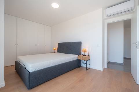 Apartamento T4, com vista mar, na Figueira da Foz