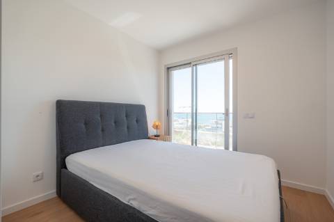 Apartamento T4, com vista mar, na Figueira da Foz