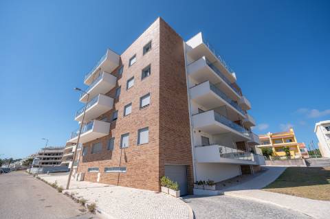Apartamento T4, com vista mar, na Figueira da Foz