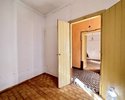 Exclusivo em Silves: Moradia Histórica com Projeto Aprovado I T4 I Piscina I Jardim I Roof top I Vista fantastica