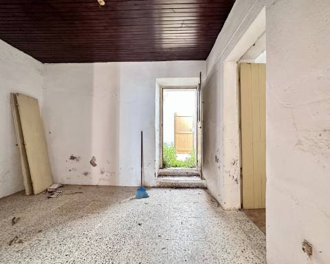 Exclusivo em Silves: Moradia Histórica com Projeto Aprovado I T4 I Piscina I Jardim I Roof top I Vista fantastica