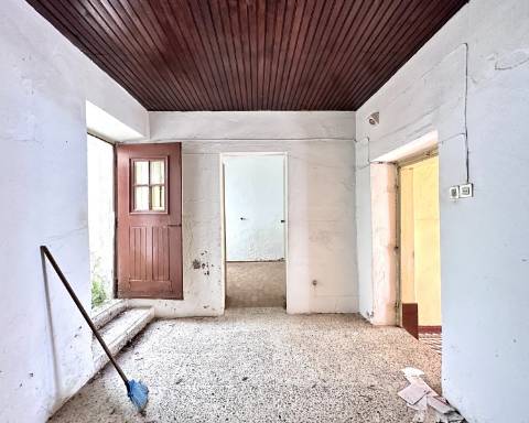 Exclusivo em Silves: Moradia Histórica com Projeto Aprovado I T4 I Piscina I Jardim I Roof top I Vista fantastica