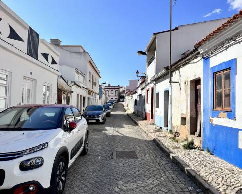 Exclusivo em Silves: Moradia Histórica com Projeto Aprovado I T4 I Piscina I Jardim I Roof top I Vista fantastica