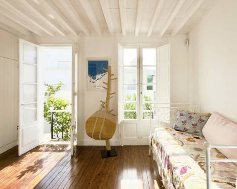 Casa geminada cheia de charme I Arquitetura tradicional I 2 quartos +1 I Pátio I Tanque I Terraços I Baixa Olhão