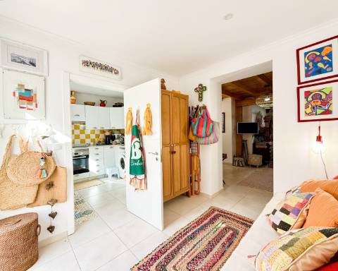 Casa geminada com charme I T2 +1 I Quintal I Centro de Vila Real de Santo António