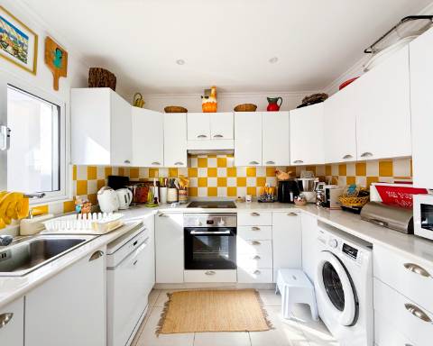Casa geminada com charme I T2 +1 I Quintal I Centro de Vila Real de Santo António