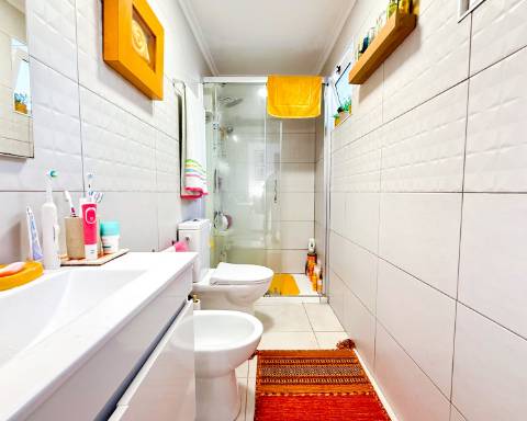 Casa geminada com charme I T2 +1 I Quintal I Centro de Vila Real de Santo António
