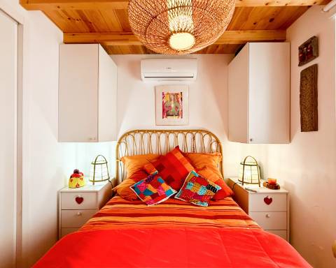Casa geminada com charme I T2 +1 I Quintal I Centro de Vila Real de Santo António