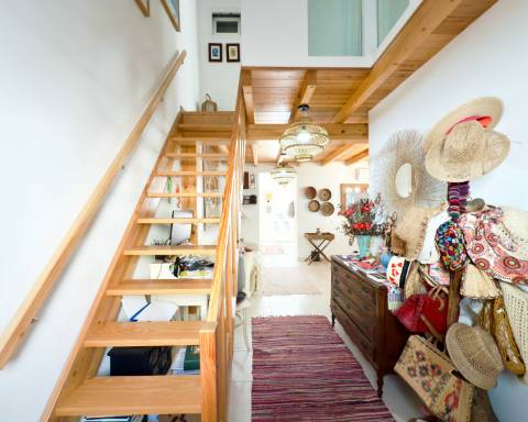 Casa geminada com charme I T2 +1 I Quintal I Centro de Vila Real de Santo António