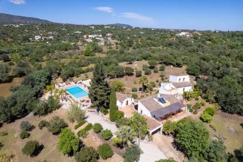 Elegante quinta I 5 quartos I Grande piscina I Terreno magnífico I Quelfes