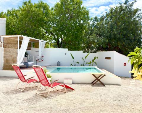 Propriedade de exceção em Estoi: Duas Quintas de Charme com Vista Mar Panorâmica | 3 Suites | Piscina | Terreno de 5800 m²