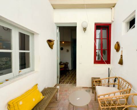 Magnífica Moradia Tradicional no Coração de Loulé | 1 Quarto | Pátio | Terraço