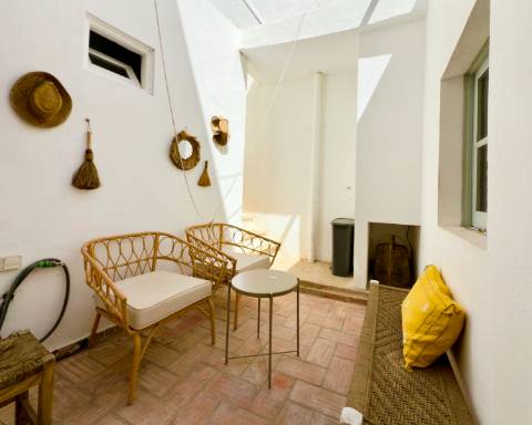 Magnífica Moradia Tradicional no Coração de Loulé | 1 Quarto | Pátio | Terraço