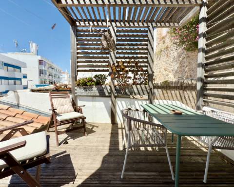 Magnífica Moradia Tradicional no Coração de Loulé | 1 Quarto | Pátio | Terraço