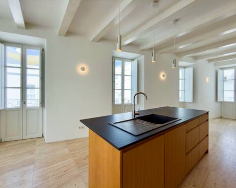 Moradia Excecional | 316 m² | 4 Quartos | Jacuzzi | Terraços | Vista Ria Formosa | Baixa de Olhão