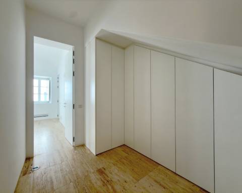 Moradia Excecional | 316 m² | 4 Quartos | Jacuzzi | Terraços | Vista Ria Formosa | Baixa de Olhão