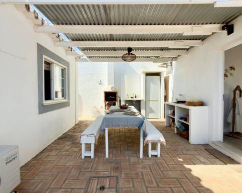 Bonita casa I 4 quartos I 130 m2 I Piscina I Pechão I Olhão
