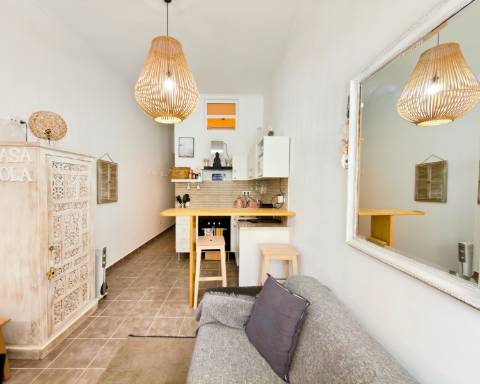 Casa Típica com Licença AL | T1+1 | Rooftop | No Coração da Cidade de Olhão