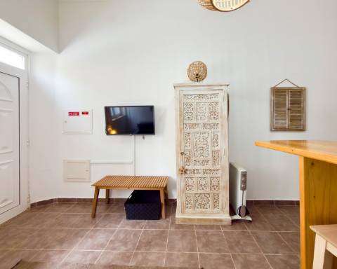 Casa Típica com Licença AL | T1+1 | Rooftop | No Coração da Cidade de Olhão