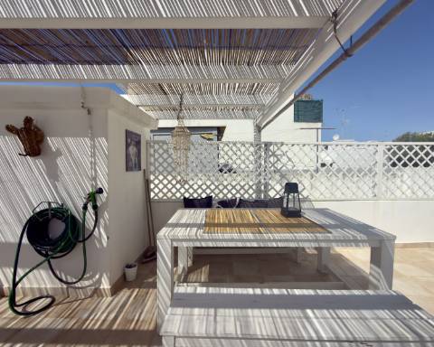 Casa Típica com Licença AL | T1+1 | Rooftop | No Coração da Cidade de Olhão