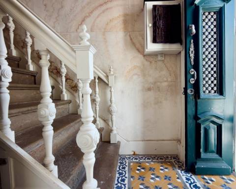 RARO! Moradia Burguesa e Histórica I 3 + 1 Quartos I Amplo Rooftop I Vista Mercado e Ria Formosa I Centro Histórico, Baixa de Olhão