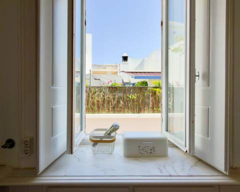 RARO! Moradia Burguesa e Histórica I 3 + 1 Quartos I Amplo Rooftop I Vista Mercado e Ria Formosa I Centro Histórico, Baixa de Olhão