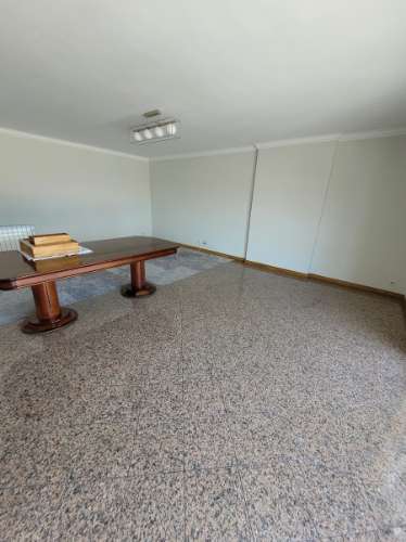 T6 Duplex recuado com terraço Antas- Avenida Combatentes/Praça Velasquez