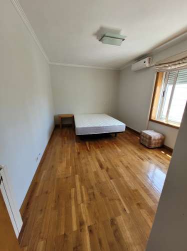 T6 Duplex recuado com terraço Antas- Avenida Combatentes/Praça Velasquez