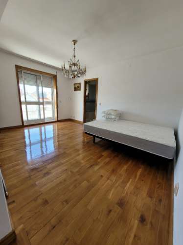 T6 Duplex recuado com terraço Antas- Avenida Combatentes/Praça Velasquez