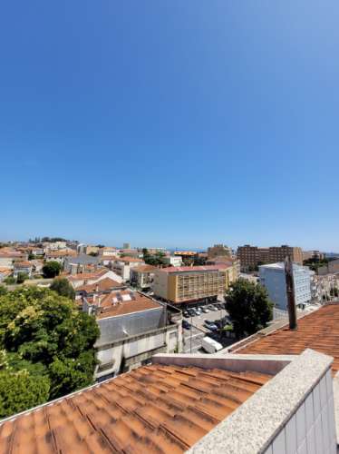 T6 Duplex recuado com terraço Antas- Avenida Combatentes/Praça Velasquez